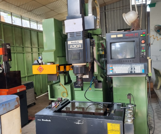 Máy EDM Sodick A30
