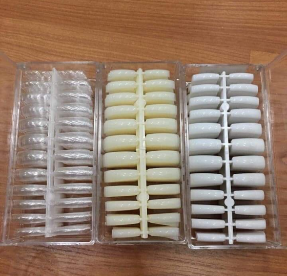 Móng dán dẽo